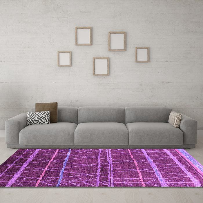 Machine Washable Oriental Purple Industrial Area Rugs in a Living Room, wshurb1314pur