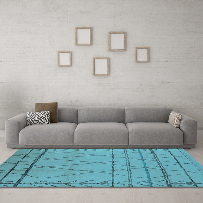 Machine Washable Oriental Light Blue Industrial Rug in a Living Room, wshurb1315lblu