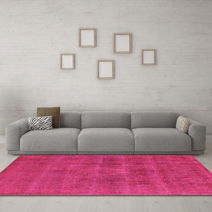 Machine Washable Oriental Pink Industrial Rug in a Living Room, wshurb1316pnk