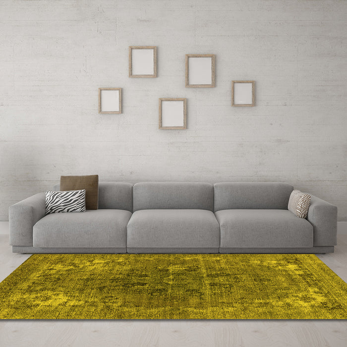 Machine Washable Oriental Yellow Industrial Rug in a Living Room, wshurb1317yw