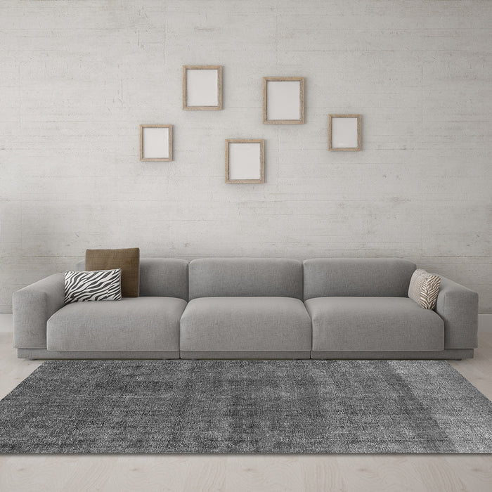 Machine Washable Oriental Gray Industrial Rug in a Living Room,, wshurb1321gry