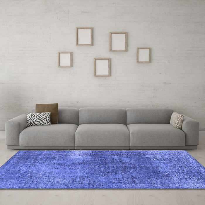 Machine Washable Oriental Blue Industrial Rug in a Living Room, wshurb1322blu