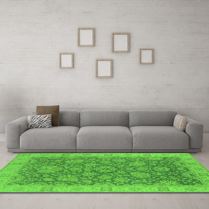 Machine Washable Oriental Green Industrial Area Rugs in a Living Room,, wshurb1323grn