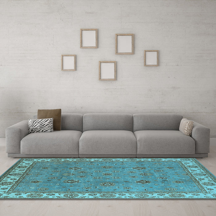 Machine Washable Oriental Light Blue Traditional Rug in a Living Room, wshurb1324lblu