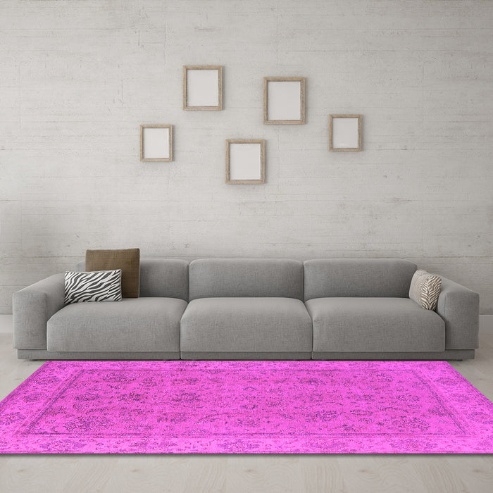 Machine Washable Oriental Pink Traditional Rug in a Living Room, wshurb1325pnk