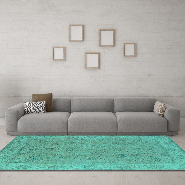 Machine Washable Oriental Turquoise Traditional Area Rugs in a Living Room,, wshurb1325turq
