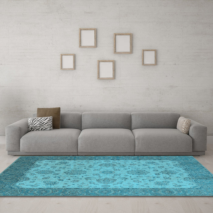 Machine Washable Oriental Light Blue Traditional Rug in a Living Room, wshurb1327lblu