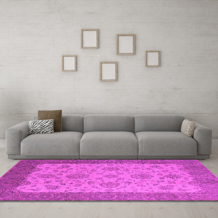 Machine Washable Oriental Pink Traditional Rug in a Living Room, wshurb1327pnk