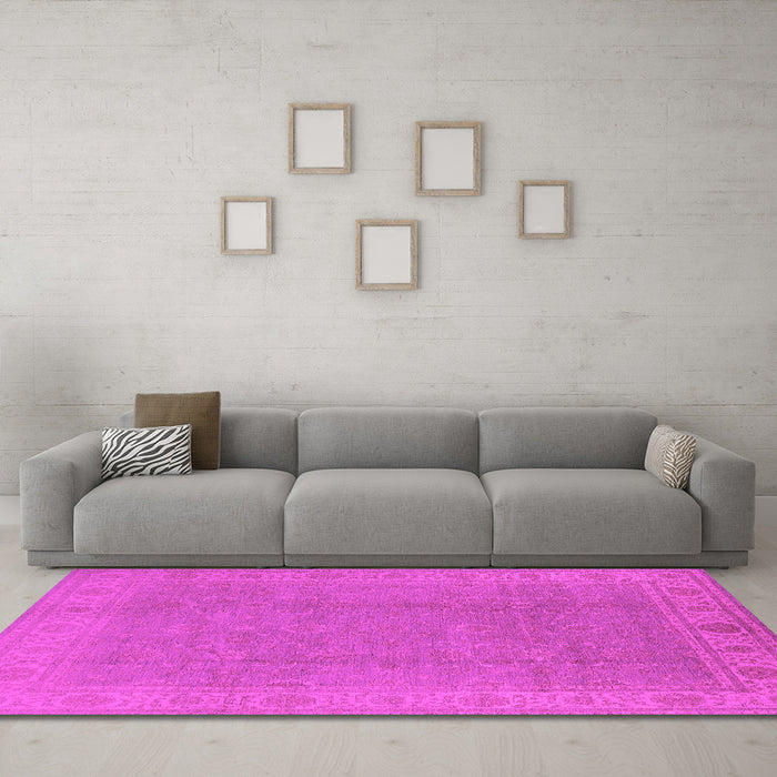 Machine Washable Oriental Pink Traditional Rug in a Living Room, wshurb1330pnk
