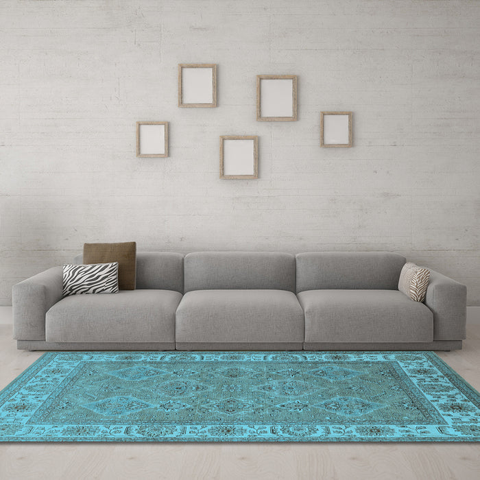 Machine Washable Oriental Light Blue Traditional Rug in a Living Room, wshurb1331lblu