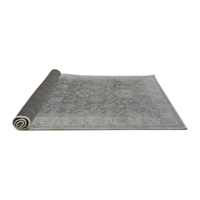 Sideview of Oriental Gray Traditional Rug, urb1334gry