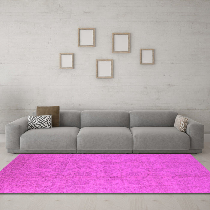 Machine Washable Oriental Pink Traditional Rug in a Living Room, wshurb1335pnk