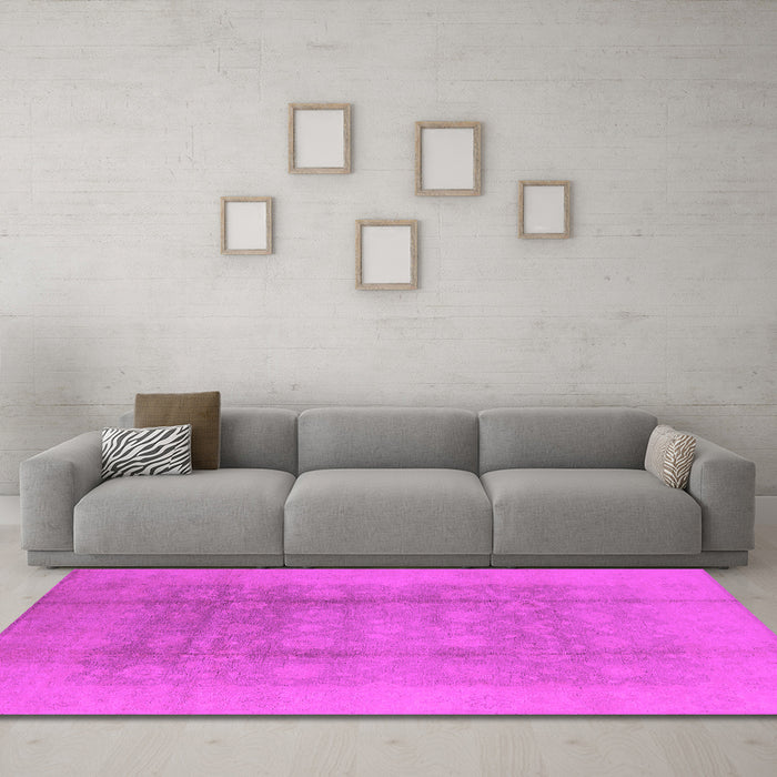 Machine Washable Oriental Pink Industrial Rug in a Living Room, wshurb1336pnk