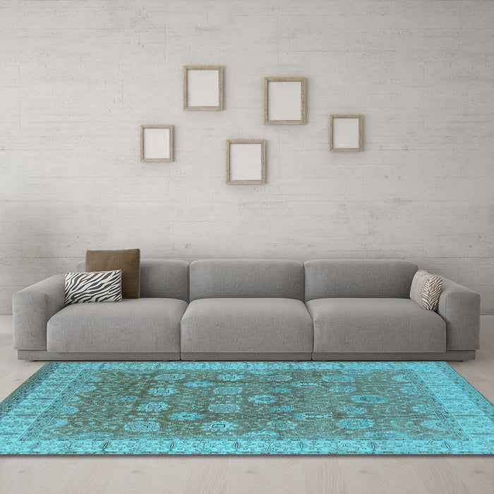 Machine Washable Oriental Light Blue Traditional Rug in a Living Room, wshurb1339lblu