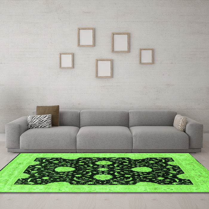 Machine Washable Oriental Green Traditional Area Rugs in a Living Room,, wshurb1340grn