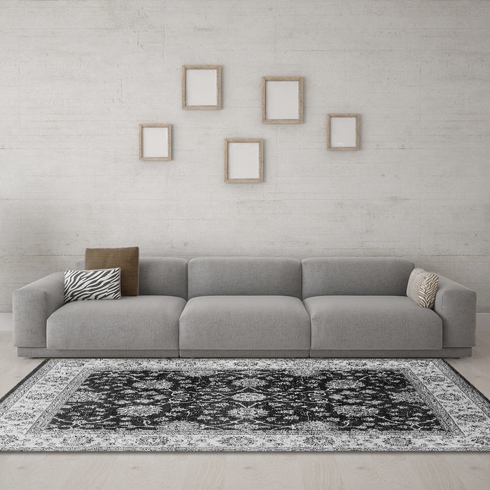 Machine Washable Oriental Gray Traditional Rug in a Living Room,, wshurb1341gry
