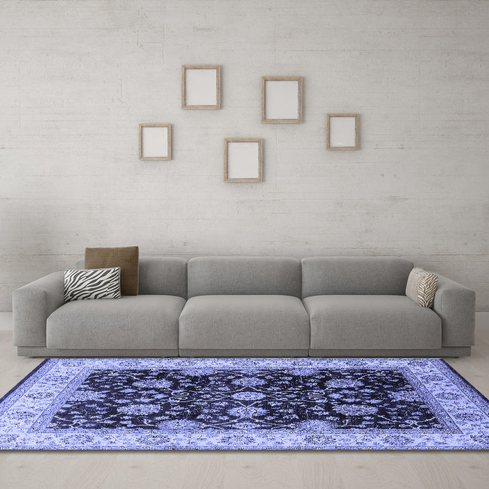 Machine Washable Oriental Blue Traditional Rug in a Living Room, wshurb1341blu