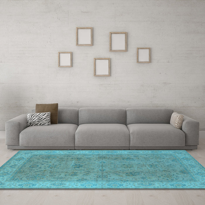 Machine Washable Oriental Light Blue Traditional Rug in a Living Room, wshurb1342lblu