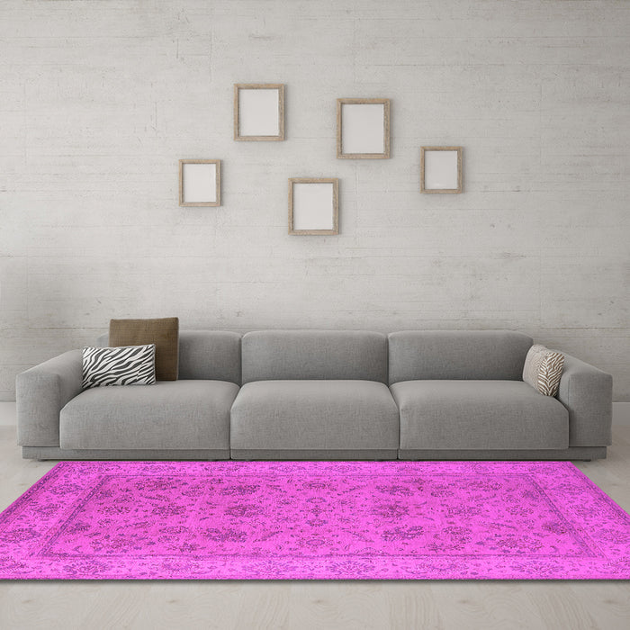Machine Washable Oriental Pink Traditional Rug in a Living Room, wshurb1344pnk