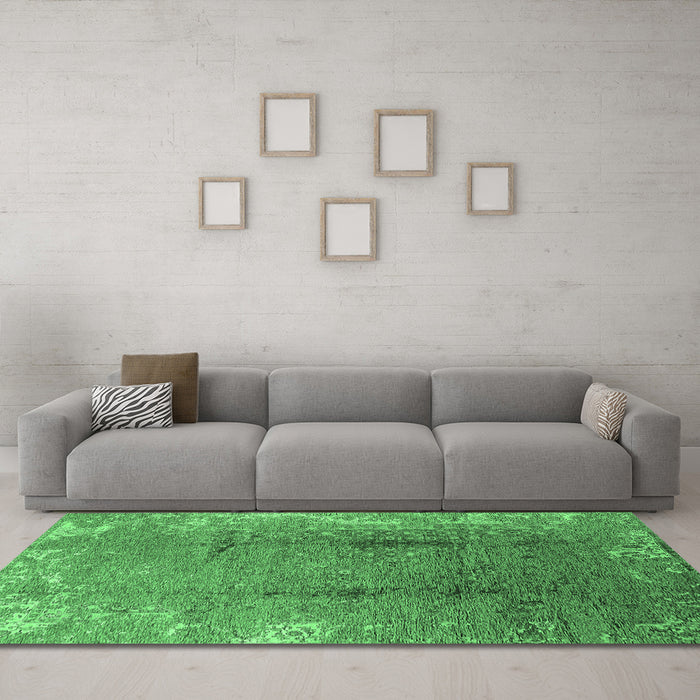 Machine Washable Oriental Emerald Green Industrial Area Rugs in a Living Room,, wshurb1356emgrn