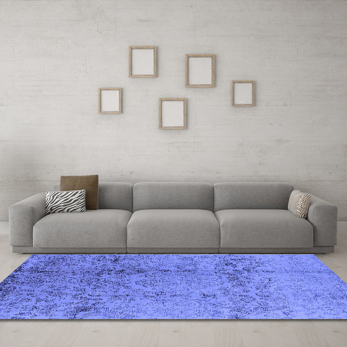 Machine Washable Oriental Blue Industrial Rug in a Living Room, wshurb1357blu