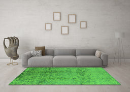 Machine Washable Oriental Green Industrial Area Rugs in a Living Room,, wshurb1357grn