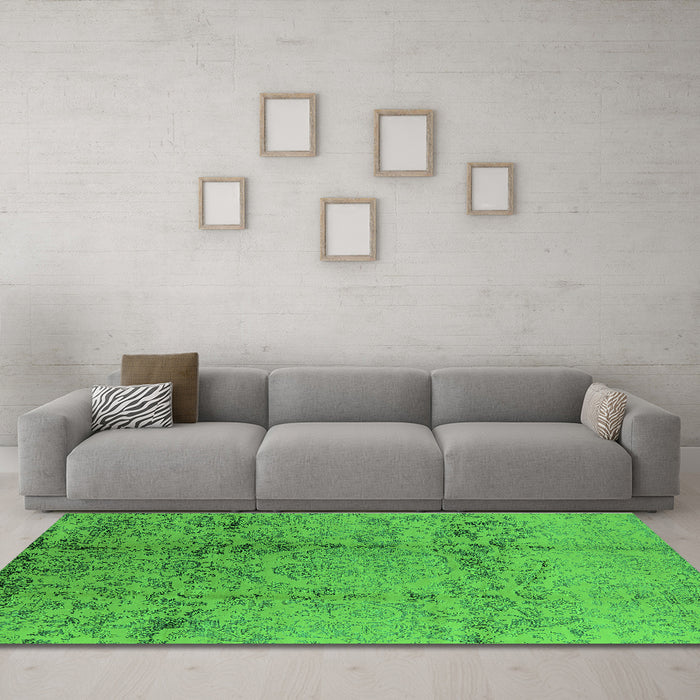 Machine Washable Oriental Green Industrial Area Rugs in a Living Room,, wshurb1357grn