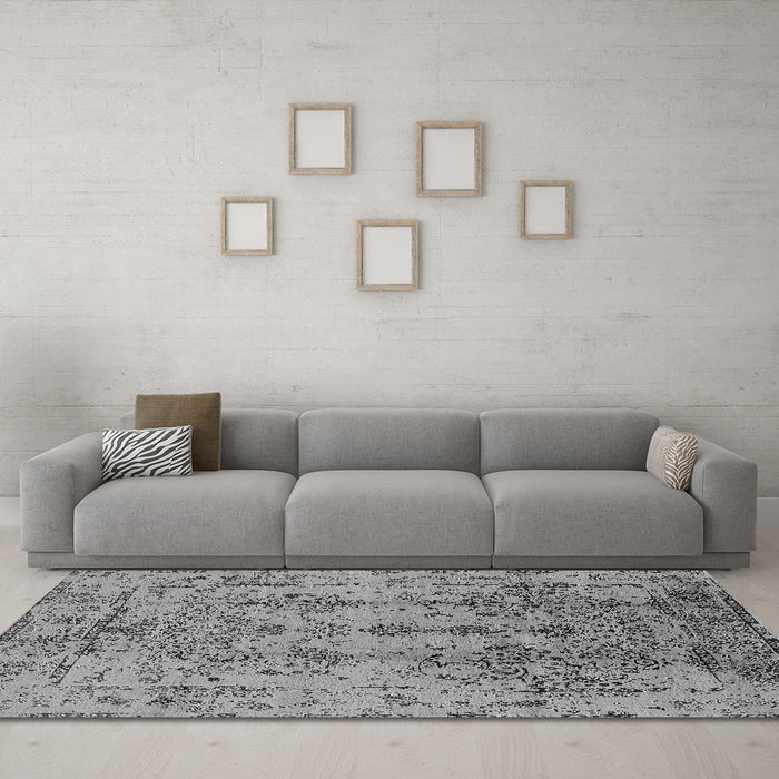 Machine Washable Oriental Gray Industrial Rug in a Living Room,, wshurb1362gry