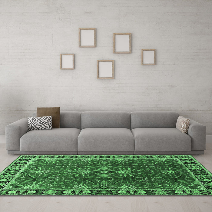 Machine Washable Oriental Emerald Green Traditional Area Rugs in a Living Room,, wshurb1363emgrn
