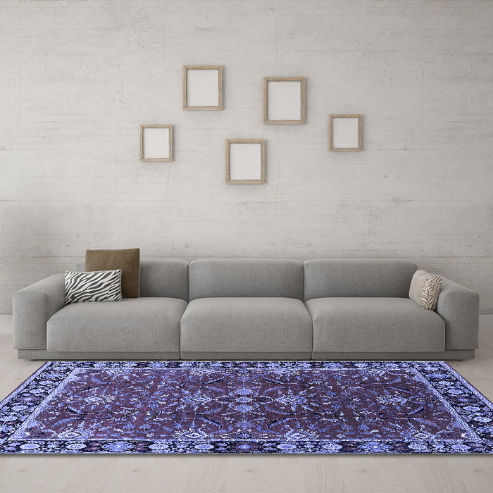 Machine Washable Oriental Blue Traditional Rug in a Living Room, wshurb1363blu