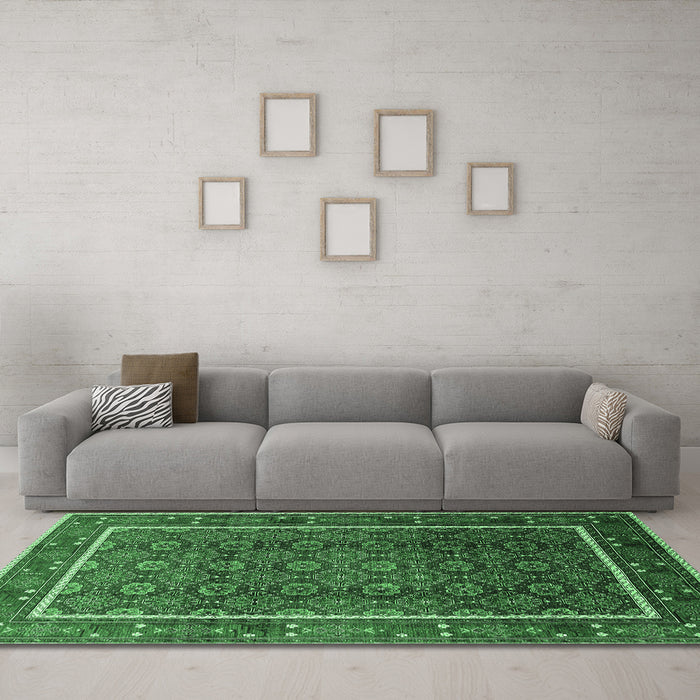 Machine Washable Oriental Emerald Green Industrial Area Rugs in a Living Room,, wshurb1366emgrn