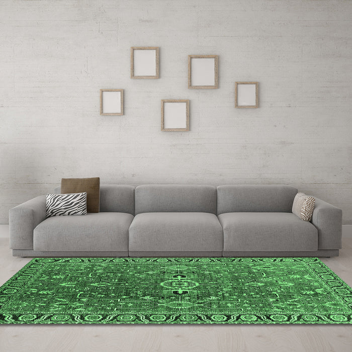 Machine Washable Oriental Emerald Green Traditional Area Rugs in a Living Room,, wshurb1369emgrn