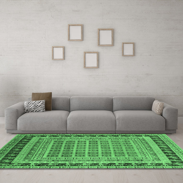 Machine Washable Oriental Emerald Green Industrial Area Rugs in a Living Room,, wshurb1371emgrn