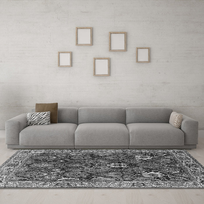 Machine Washable Oriental Gray Industrial Rug in a Living Room,, wshurb1372gry