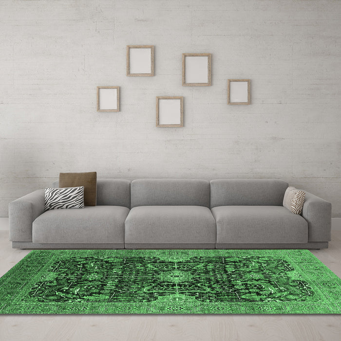 Machine Washable Oriental Emerald Green Industrial Area Rugs in a Living Room,, wshurb1373emgrn