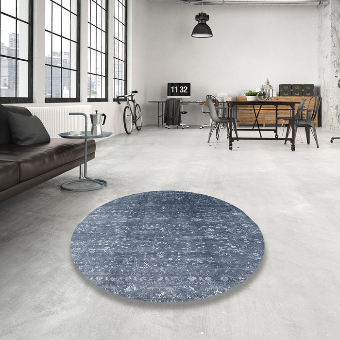 Round Machine Washable Industrial Modern Light Purple Blue Rug in a Office, wshurb1385