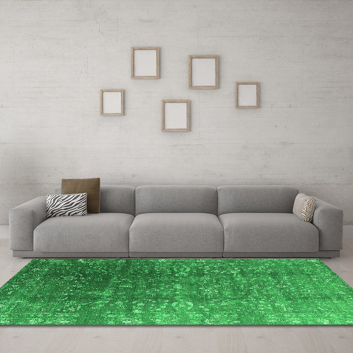 Machine Washable Oriental Green Industrial Area Rugs in a Living Room,, wshurb1385grn