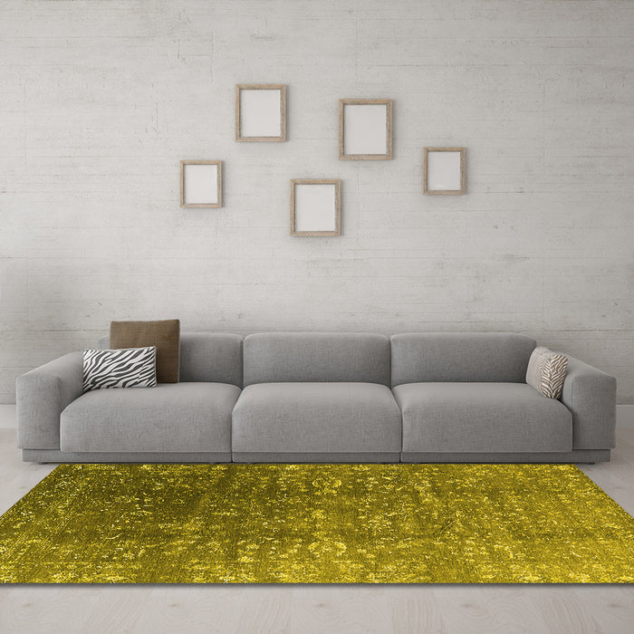 Machine Washable Oriental Yellow Industrial Rug in a Living Room, wshurb1385yw