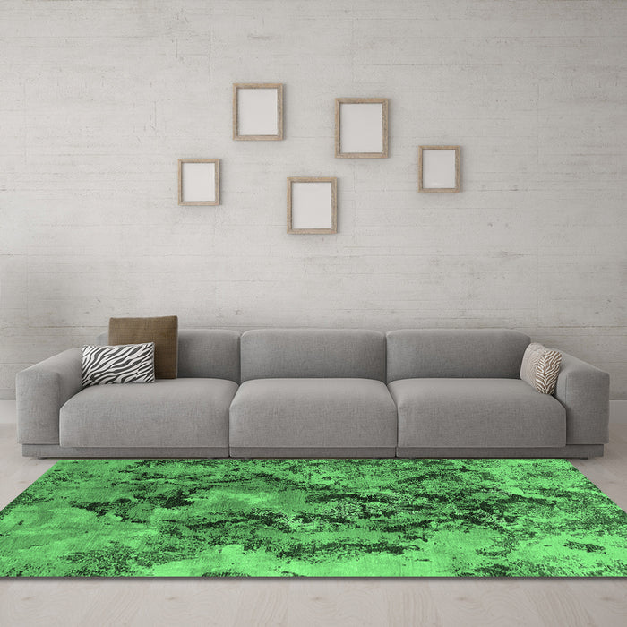 Machine Washable Oriental Emerald Green Industrial Area Rugs in a Living Room,, wshurb1386emgrn