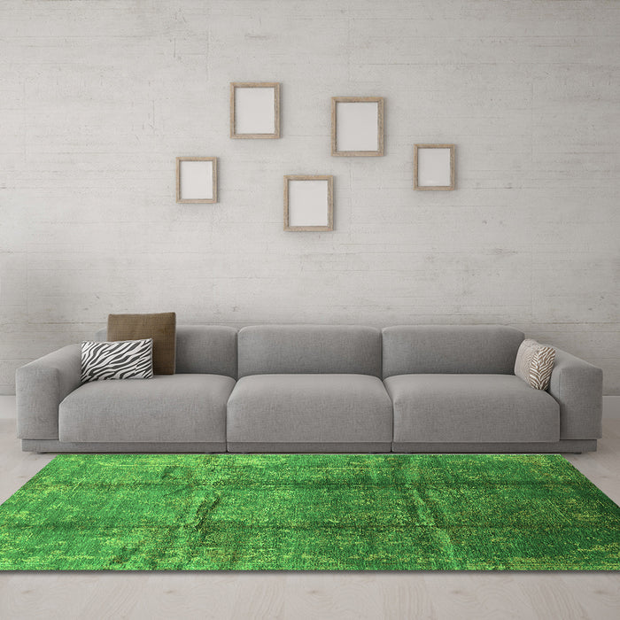 Machine Washable Oriental Green Industrial Area Rugs in a Living Room,, wshurb1387grn