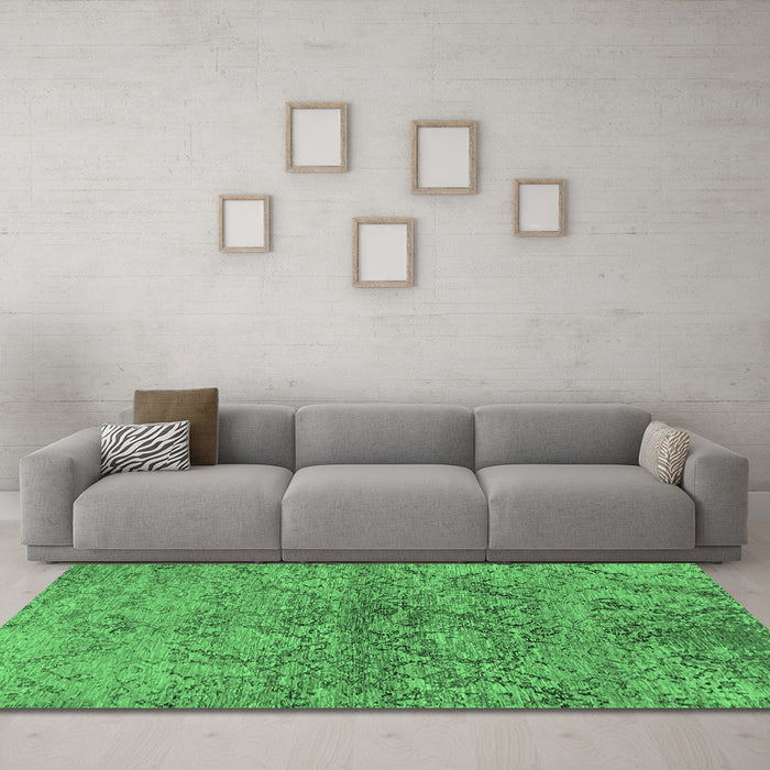 Machine Washable Oriental Emerald Green Industrial Area Rugs in a Living Room,, wshurb1392emgrn
