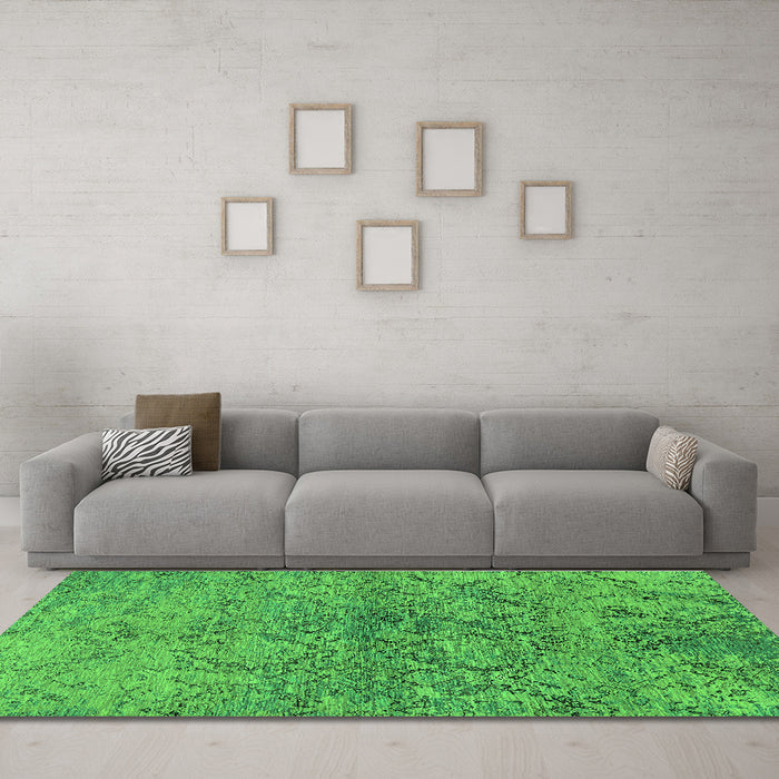 Machine Washable Oriental Green Industrial Area Rugs in a Living Room,, wshurb1392grn