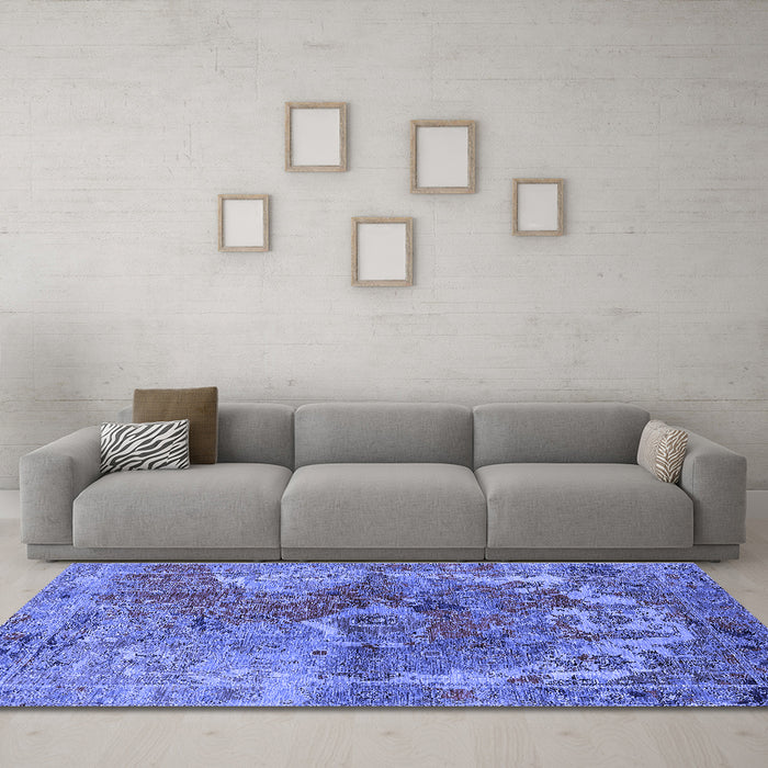 Machine Washable Oriental Blue Industrial Rug in a Living Room, wshurb1394blu