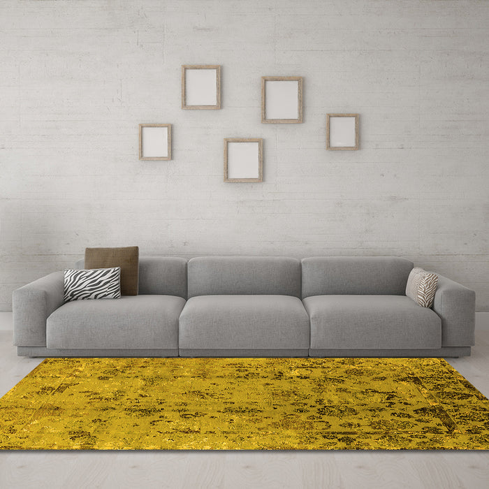Machine Washable Oriental Yellow Industrial Rug in a Living Room, wshurb1395yw