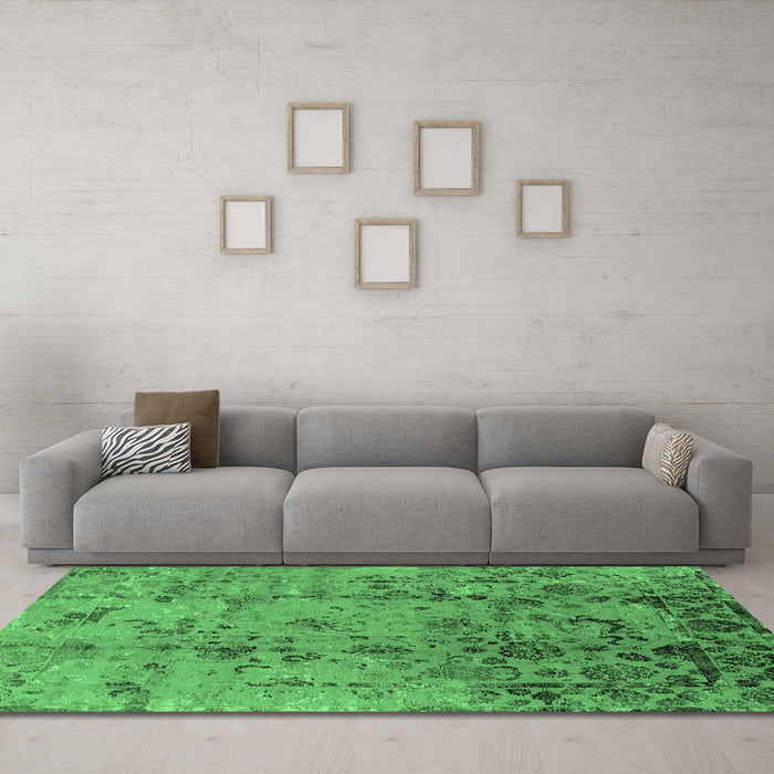 Machine Washable Oriental Emerald Green Industrial Area Rugs in a Living Room,, wshurb1395emgrn