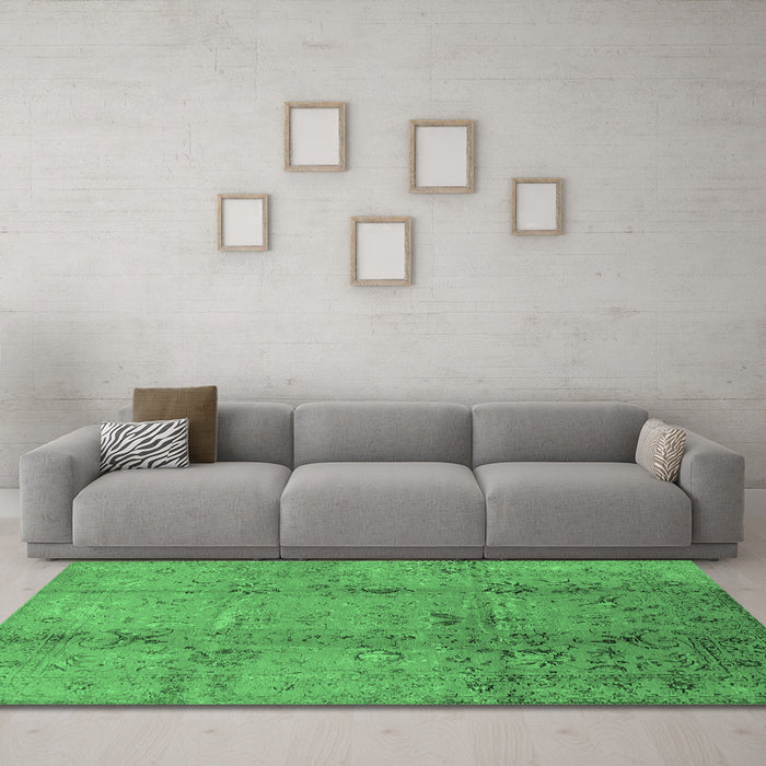 Machine Washable Oriental Emerald Green Industrial Area Rugs in a Living Room,, wshurb1396emgrn