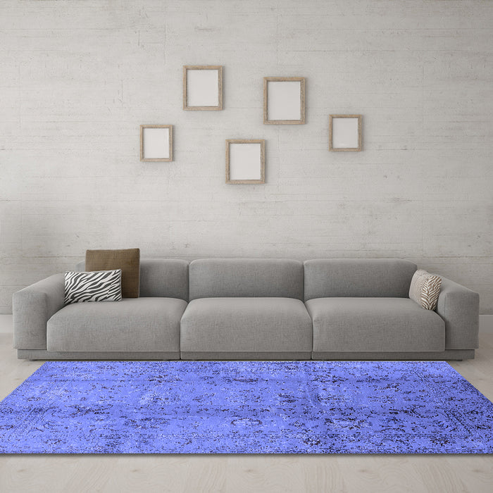 Machine Washable Oriental Blue Industrial Rug in a Living Room, wshurb1396blu