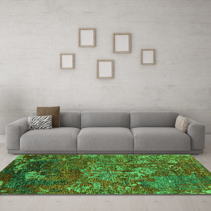 Machine Washable Oriental Green Industrial Area Rugs in a Living Room,, wshurb1399grn