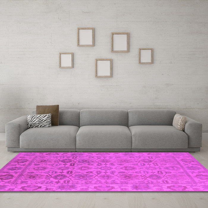 Machine Washable Oriental Pink Industrial Rug in a Living Room, wshurb1401pnk