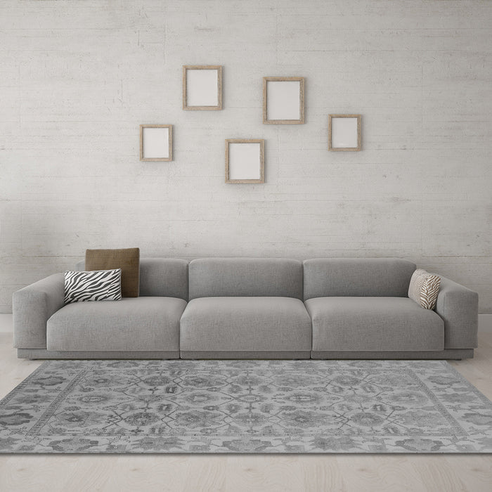 Machine Washable Oriental Gray Industrial Rug in a Living Room,, wshurb1401gry